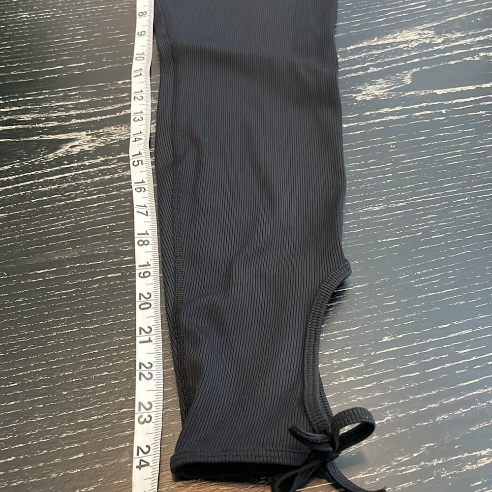 NWT Nike yoga leggings with tie detail in black - Picture 14 of 16